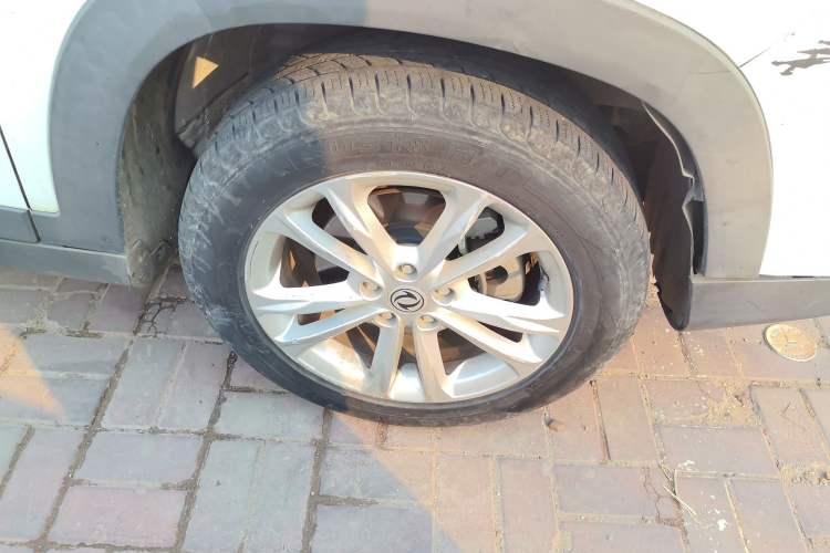 Used Dongfeng Fengon S560 2021 1.5T Manual Urban Model Right Front Wheel Hub