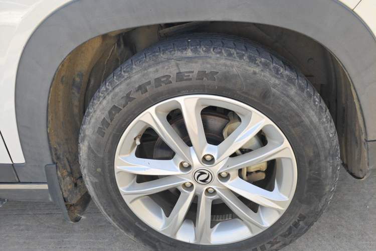 Used Dongfeng Fengon S560 2021 1.5T CVT Elite Version Right Front Wheel Hub