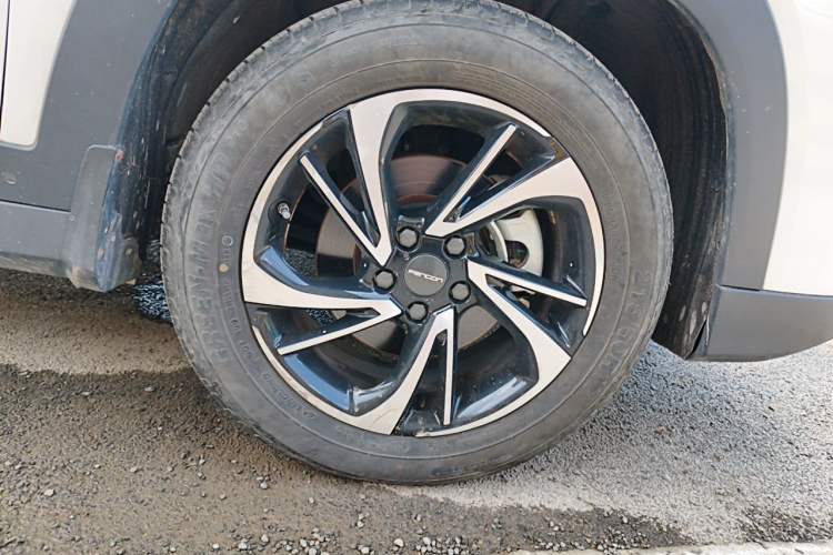 Used Dongfeng Fengon S560 2021 1.5T Manual Urban Model Right Front Wheel Hub