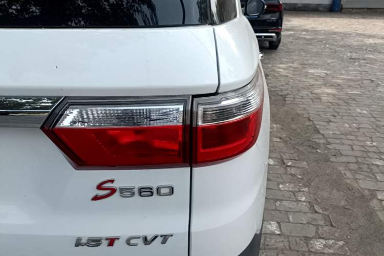 Used Dongfeng Fengon S560 2021 Revised 1.5T CVT Elite Version Right Rear Taillight