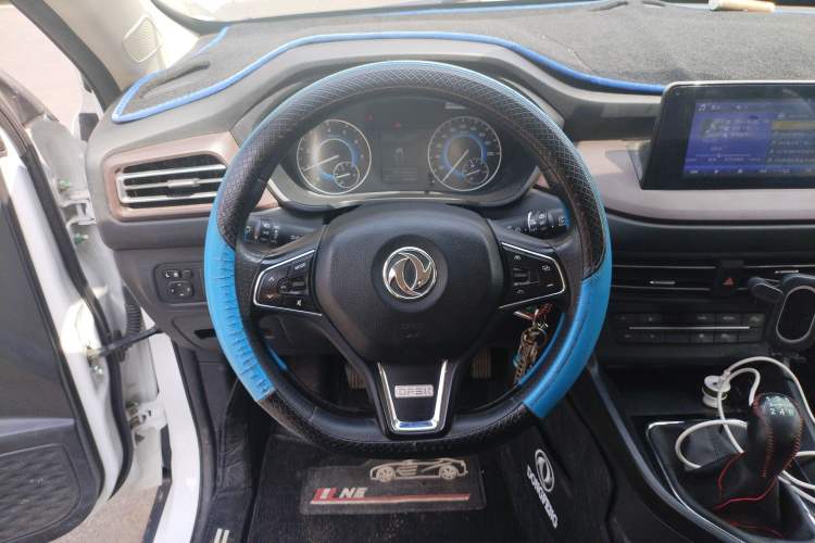 Used Dongfeng Fengon S560 2021 2.0L Manual Urban Version Steering Wheel