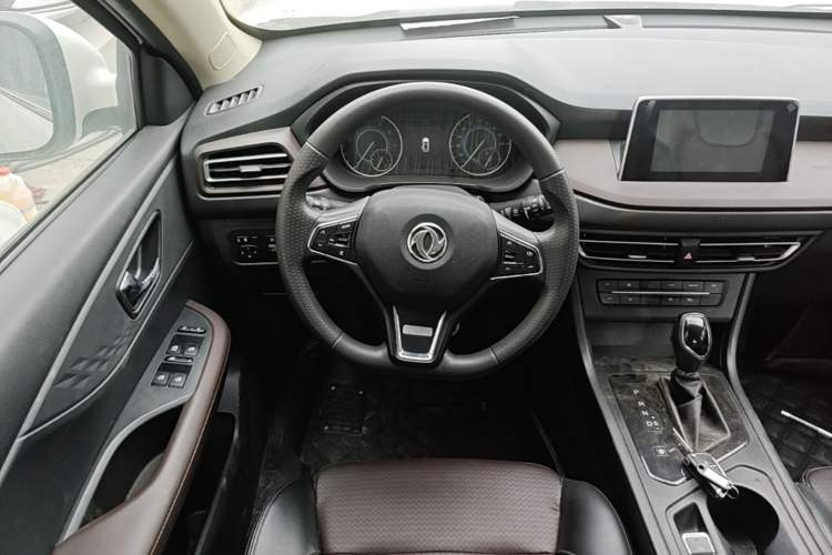 Used Dongfeng Fengon S560 2021 2.0L CVT Elite Version Steering Wheel