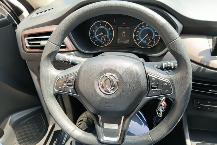 Used Dongfeng Fengon S560 2021 2.0L CVT Elite Version Steering Wheel