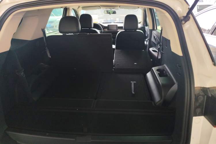 Used Dongfeng Fengon S560 2021 2.0L CVT Elite Version Trunk