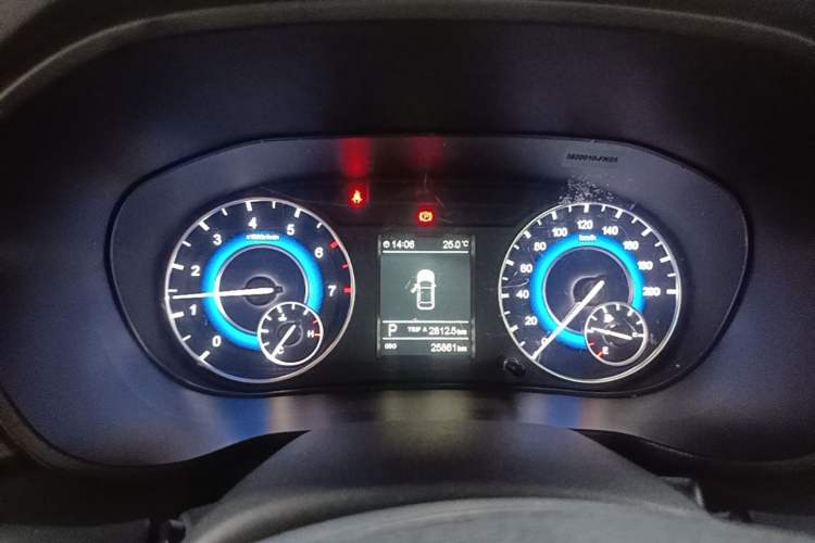 Used Dongfeng Fengon S560 2022 1.5T CVT Elite Version Instrument Cluster