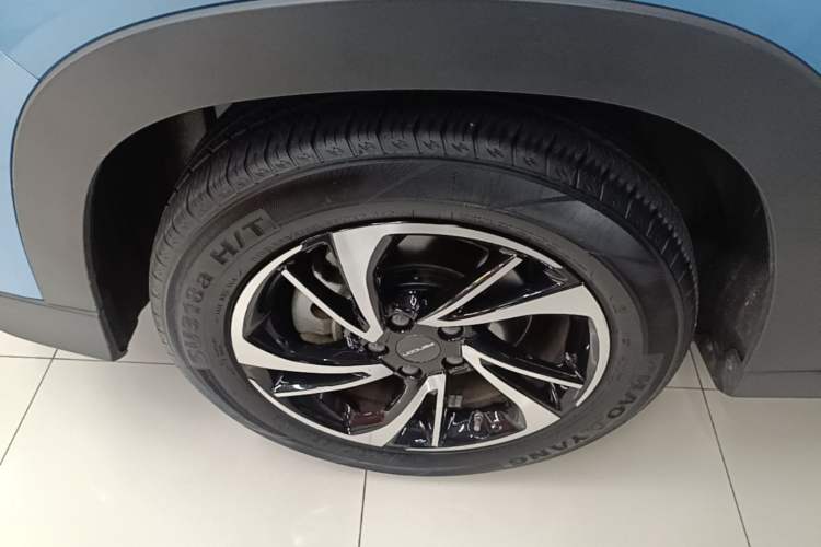 Used Dongfeng Fengon S560 2022 1.5T CVT Elite Version Left Front Wheel Hub