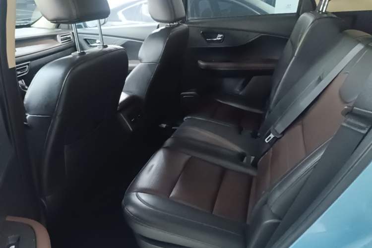 Used Dongfeng Fengon S560 2022 1.5T CVT Elite Version Left Rear Seat