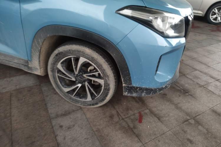 Used Dongfeng Fengon S560 2022 1.5T CVT Elite Version Right Front Wheel Hub