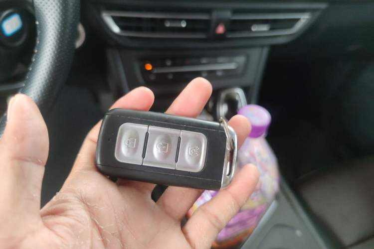 Used Dongfeng Fengon S560 2022 1.5T CVT Elite Version Vehicle Key