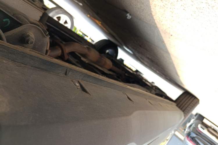 Used Dongfeng Fengon S560 2022 1.5T CVT Elite Version Left Side Sill