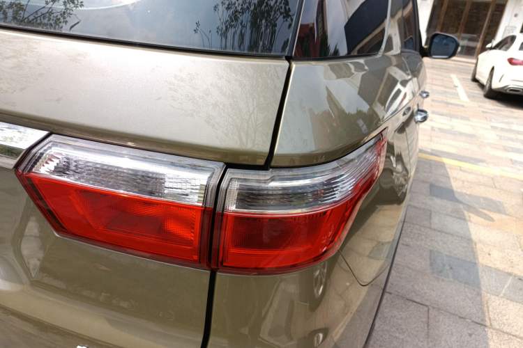 Used Dongfeng Fengon S560 2022 1.5T CVT Elite Version Right Rear Taillight