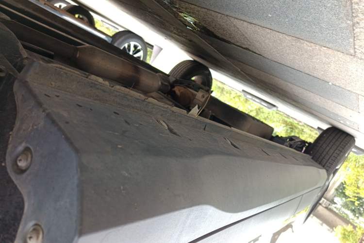 Used Dongfeng Fengon S560 2022 1.5T CVT Elite Version Right Side Sill