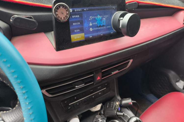 Used Dongfeng Fengon S560 2022 1.5T Manual Urban Model Audio And AC Panel