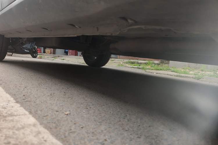 Used Dongfeng Fengon S560 2022 1.5T Manual Urban Model Chassis Front Right