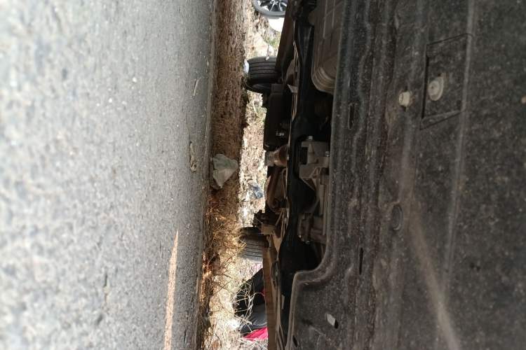 Used Dongfeng Fengon S560 2022 2.0L Manual Urban Version Chassis Front