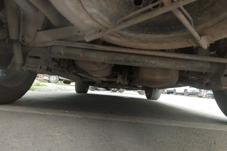 Used Dongfeng Fengon S560 2022 1.5T Manual Urban Model Chassis Rear