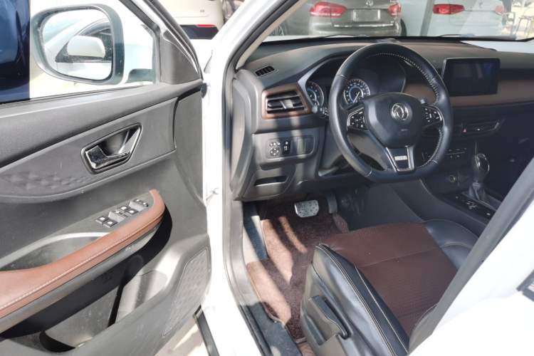 Used Dongfeng Fengon S560 2022 1.5T CVT Elite Version Driver Seat