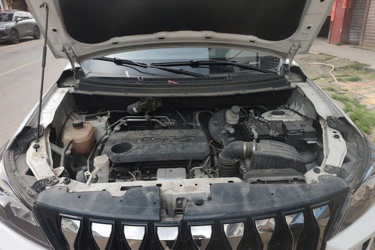 Used Dongfeng Fengon S560 2022 1.5T Manual Urban Model Engine Bay