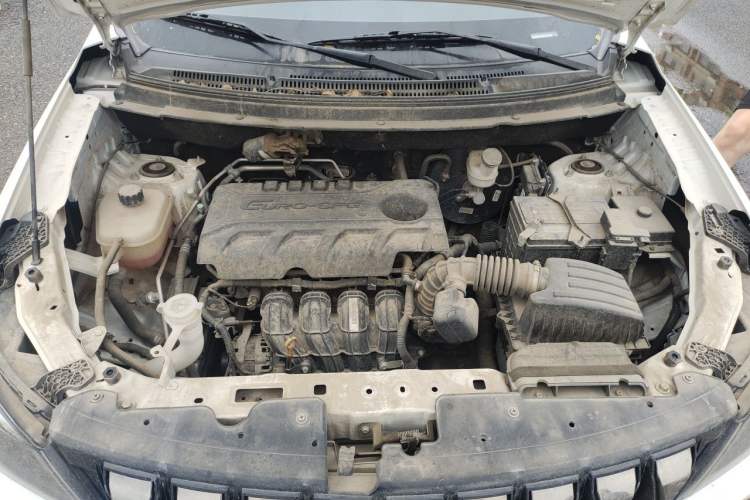 Used Dongfeng Fengon S560 2022 2.0L Manual Urban Version Engine Bay