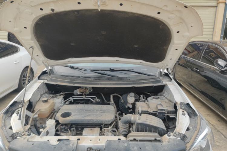 Used Dongfeng Fengon S560 2022 1.5T Manual Urban Model Engine Bay