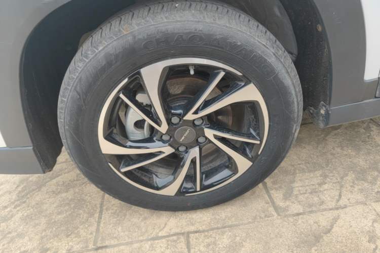 Used Dongfeng Fengon S560 2022 1.5T Manual Urban Model Exterior 2
