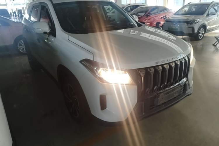 Used Dongfeng Fengon S560 2022 1.5T CVT Elite Version Front Right 45 Deg