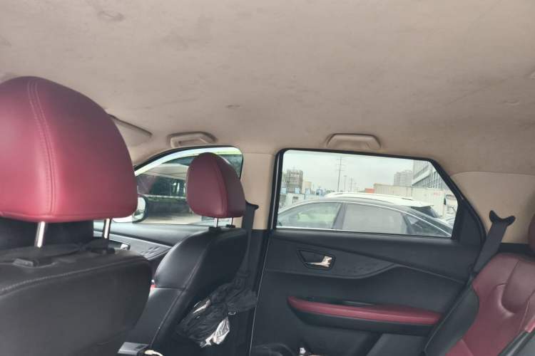 Used Dongfeng Fengon S560 2022 1.5T Manual Urban Model Headliner