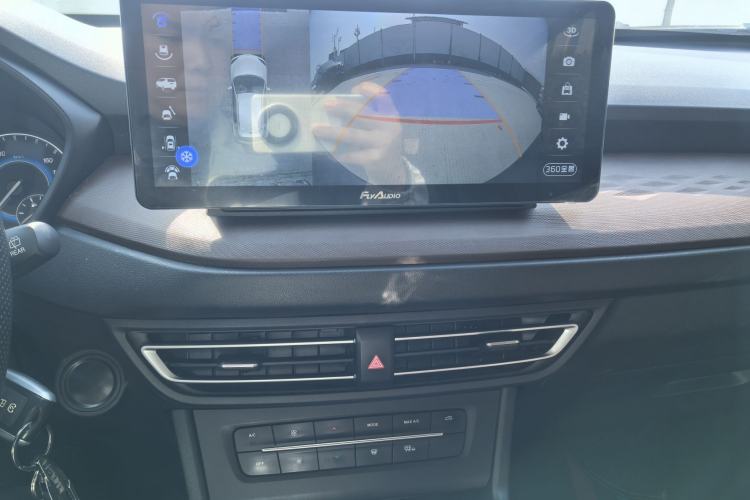 Used Dongfeng Fengon S560 2022 1.5T Manual Urban Model Interior 2