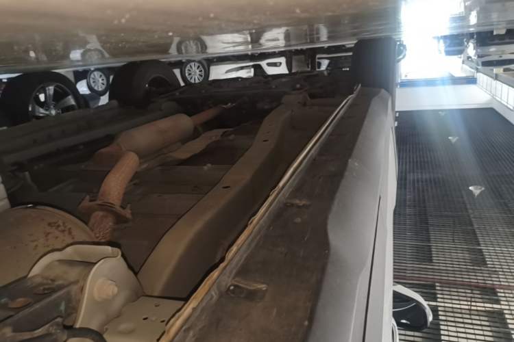 Used Dongfeng Fengon S560 2022 1.5T CVT Elite Version Left Side Sill