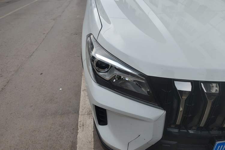 Used Dongfeng Fengon S560 2022 1.5T Manual Urban Model Right Front Headlight
