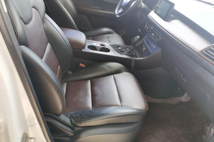 Used Dongfeng Fengon S560 2022 1.5T CVT Elite Version Right Front Seat