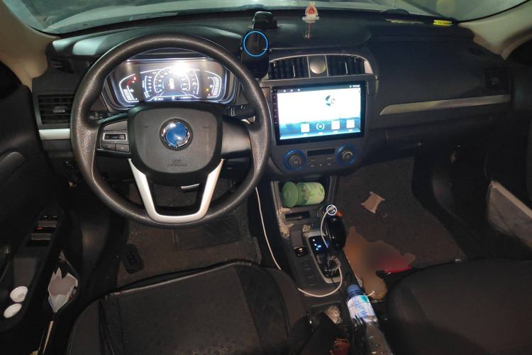 Used Dongfeng Fukang ES500 2019 Revised Version Smart Edition Center Console