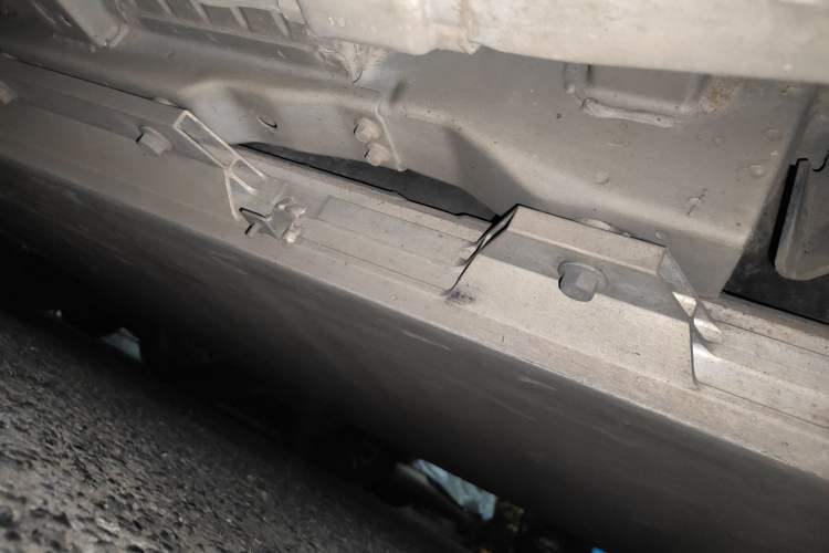 Used Dongfeng Fukang ES500 2019 Revised Version Smart Edition Chassis Rear Left