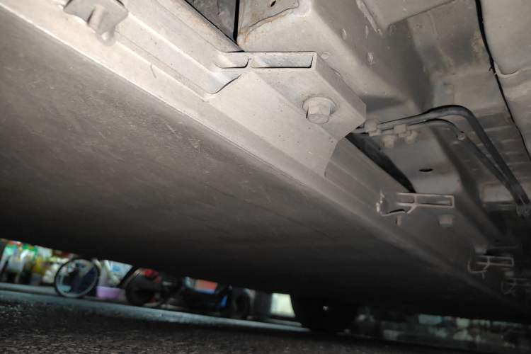 Used Dongfeng Fukang ES500 2019 Revised Version Smart Edition Chassis Rear Right