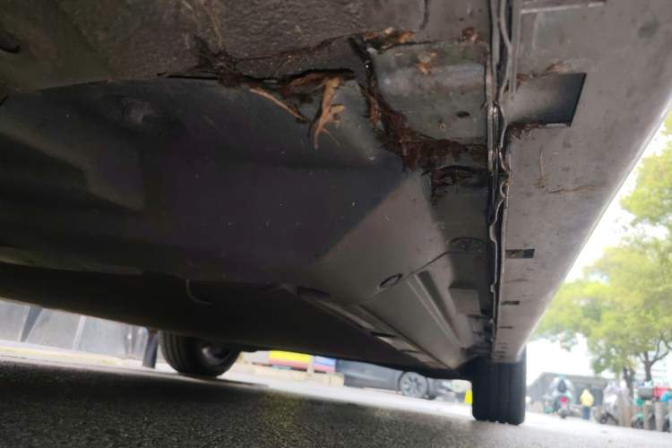Used Dongfeng Fukang ES500 2021 Standard Edition Chassis Front Left