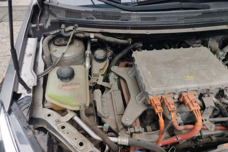 Used Dongfeng Fukang ES500 2021 Standard Edition Engine Bay Right