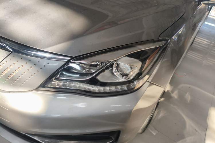 Used Dongfeng Fukang ES500 2021 Standard Edition Left Front Headlight