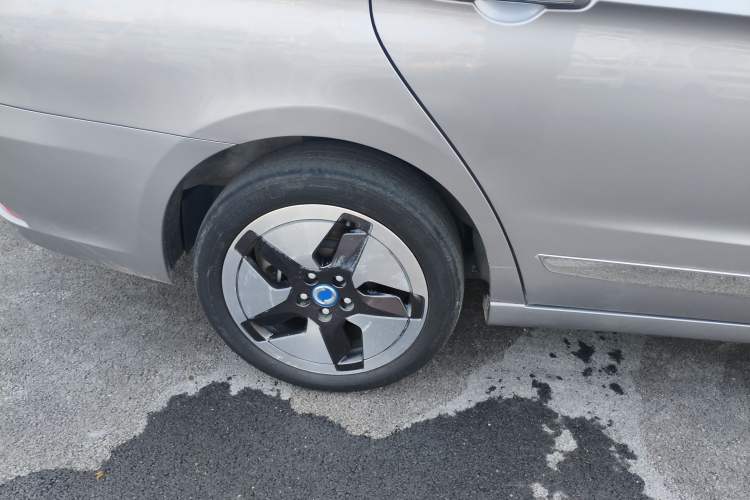 Used Dongfeng Fukang ES500 2021 Standard Edition Right Rear Wheel Hub