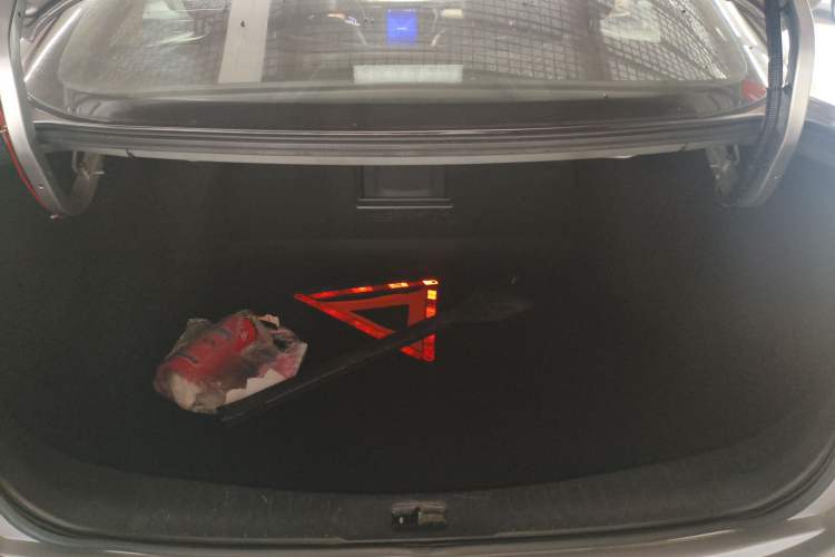 Used Dongfeng Fukang ES500 2021 Standard Edition Trunk