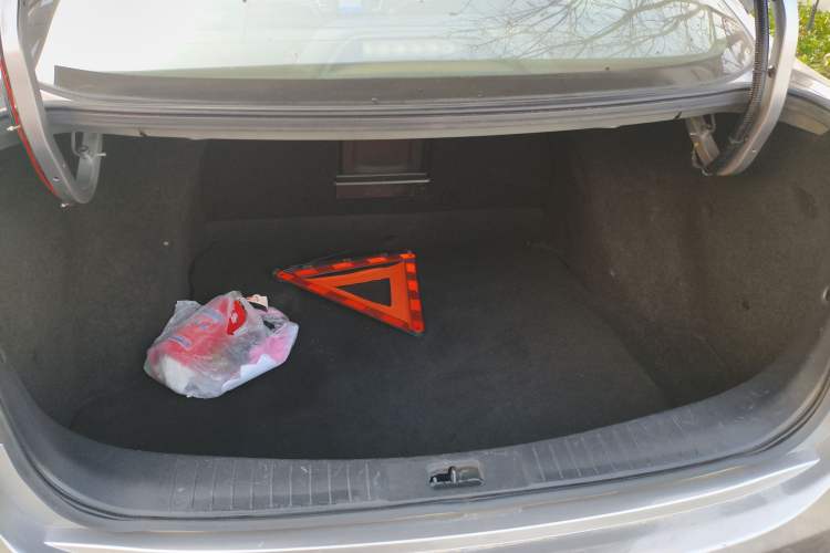 Used Dongfeng Fukang ES500 2021 Standard Edition Trunk