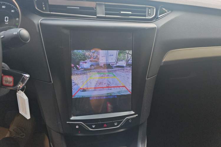 Used Dongfeng Fukang ES600 2022 Comfort Edition Audio And AC Panel