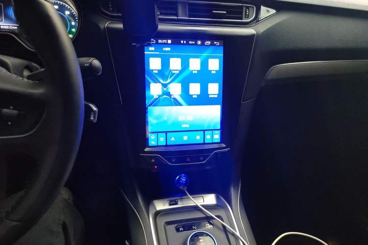 Used Dongfeng Fukang ES600 2022 T3 Custom Edition Audio And AC Panel
