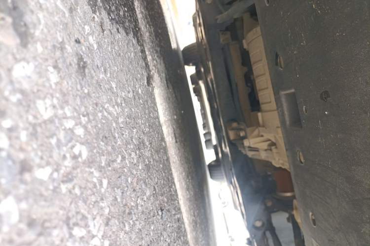 Used Dongfeng Fukang ES600 2022 T3 Custom Edition Chassis Front