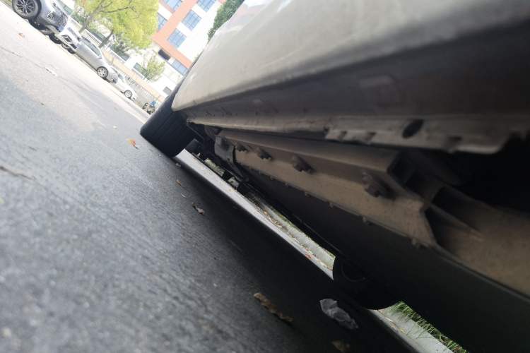 Used Dongfeng Fukang ES600 2022 T3 Custom Edition Chassis Rear Left