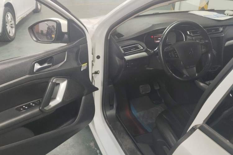 Used Dongfeng Fukang ES600 2022 Comfort Edition Driver Seat