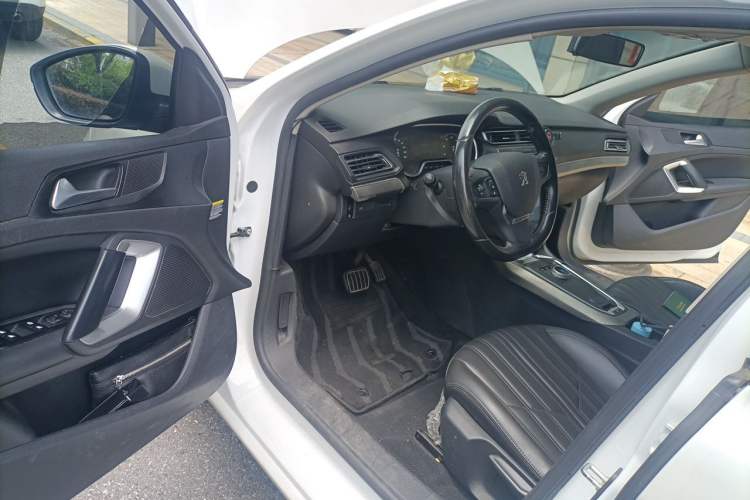 Used Dongfeng Fukang ES600 2022 T3 Custom Edition Driver Seat