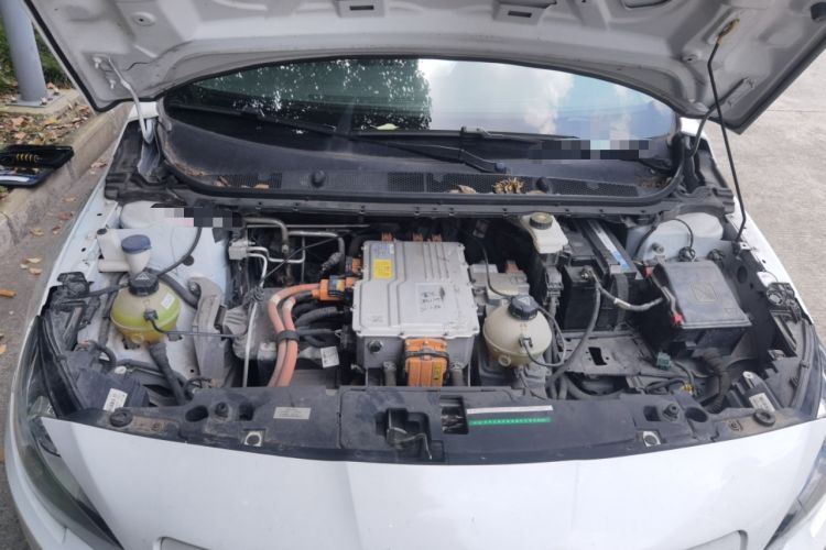 Used Dongfeng Fukang ES600 2022 T3 Custom Edition Engine Bay