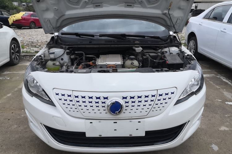 Used Dongfeng Fukang ES600 2022 T3 Custom Edition Engine Bay