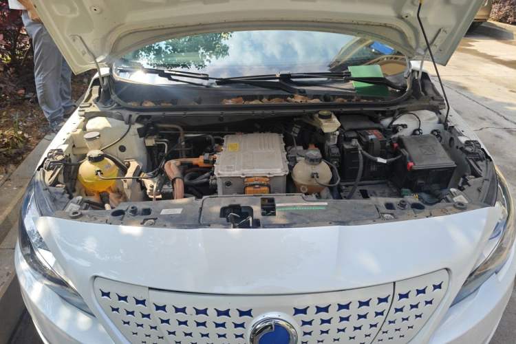 Used Dongfeng Fukang ES600 2022 Comfort Edition Engine Bay