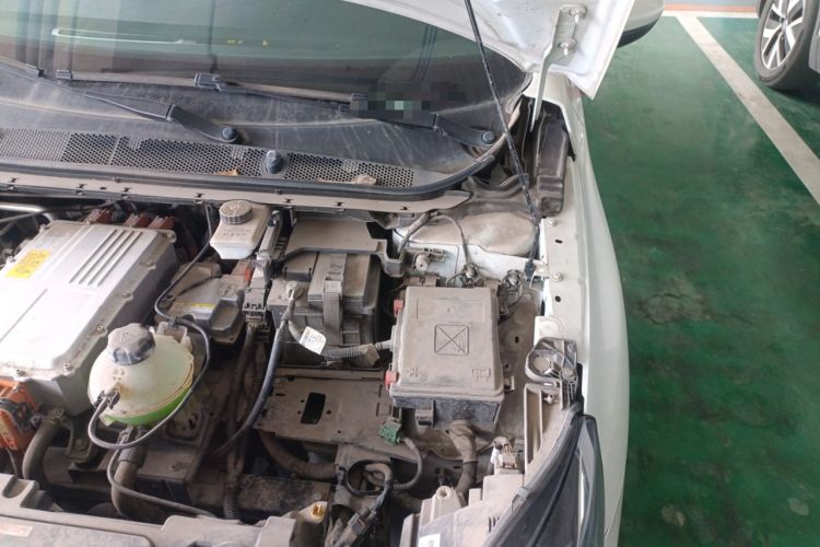 Used Dongfeng Fukang ES600 2022 Smart Drive Edition Engine Bay Left